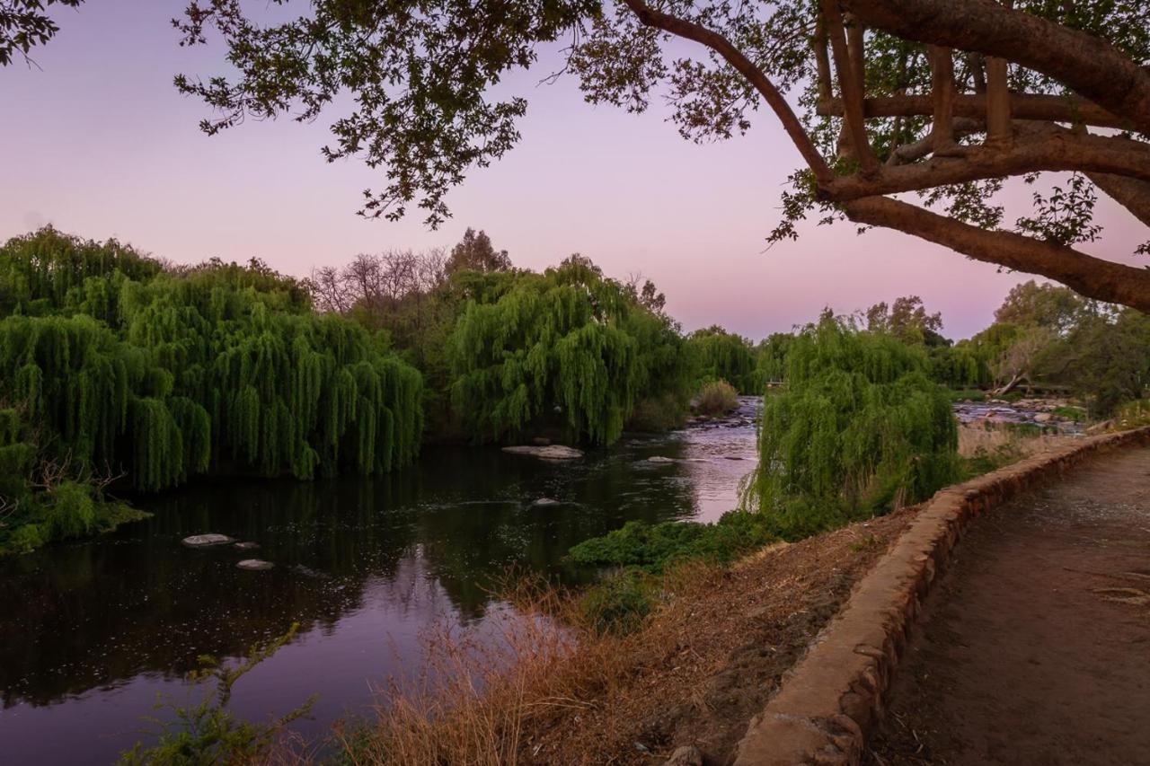 Mistique Waters Guesthouse Parys Zewnętrze zdjęcie